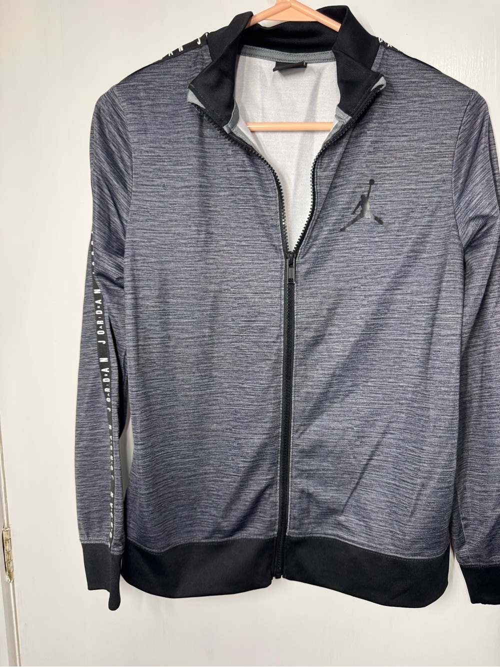 Jordan Men’s Heather Gray Full-Zip Track Jacket